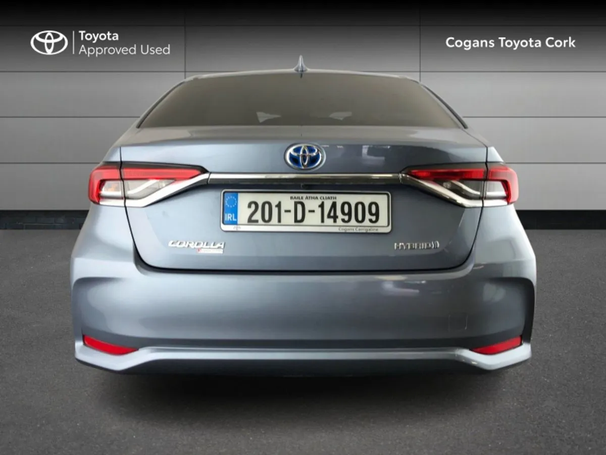 Toyota Corolla Corolla HYB Luna Sport SA - Image 4