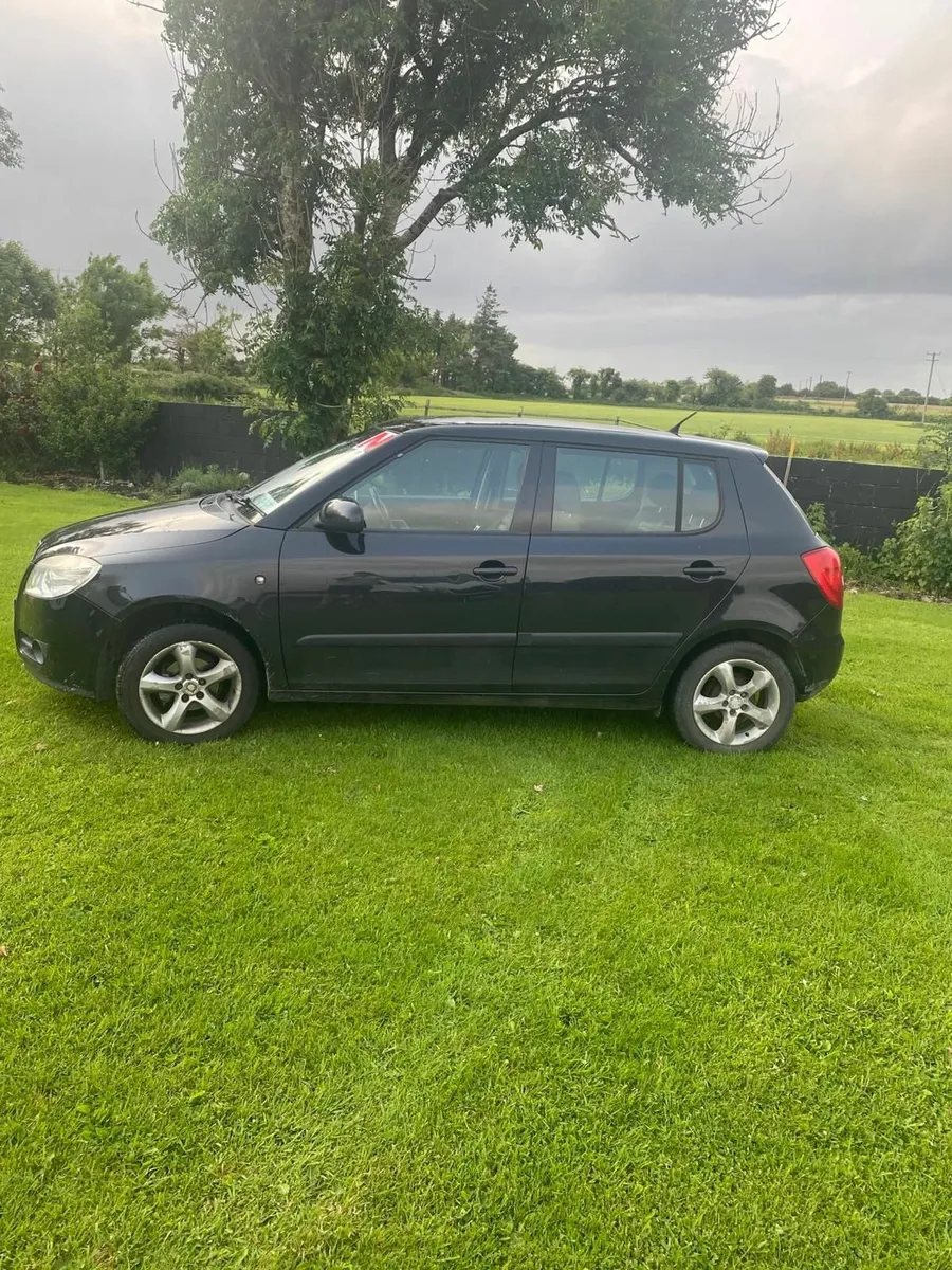 Skoda Fabia 2009 - Image 2