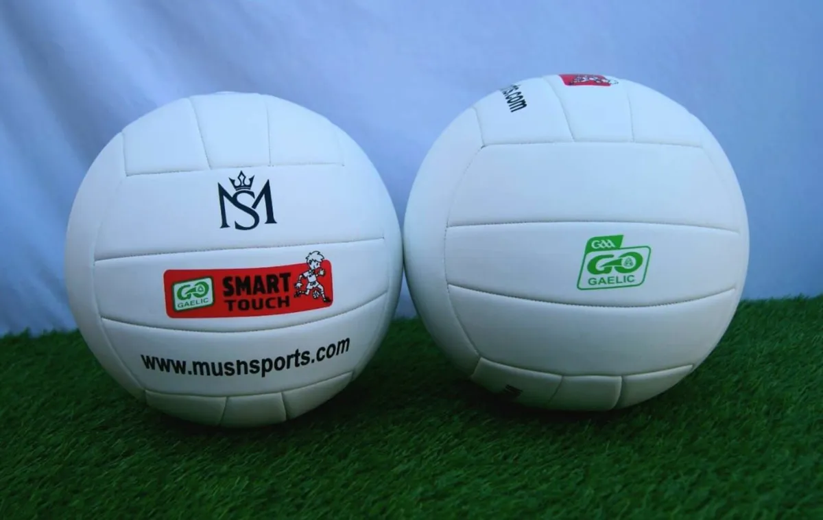 Gaelic Match football size 4 - Image 3