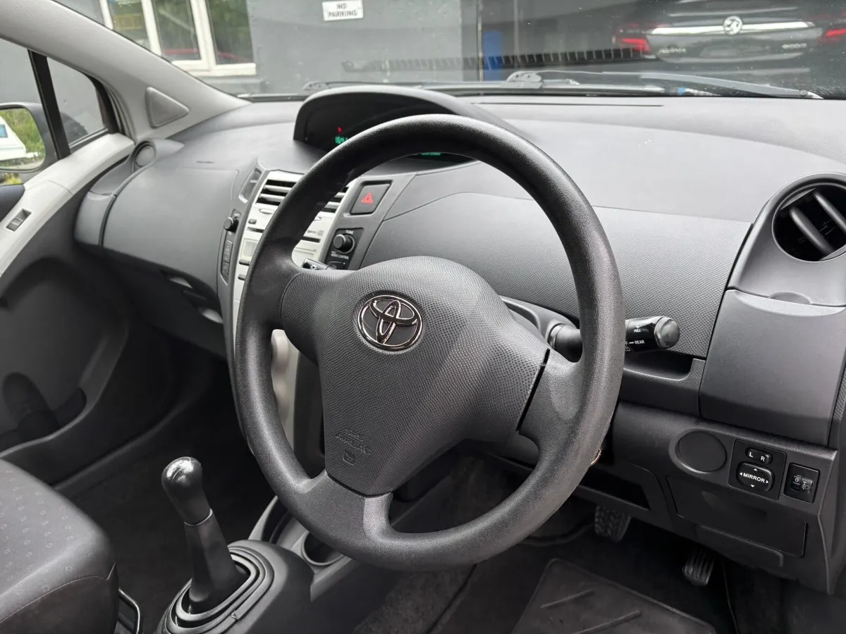 Toyota Auris - Image 2