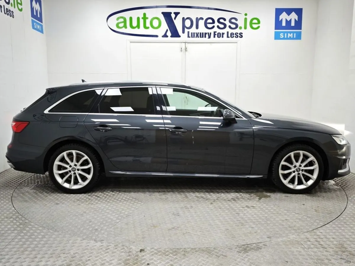 Audi A4 Avant 2.0tdi Sport Automatic  Reversing C - Image 3