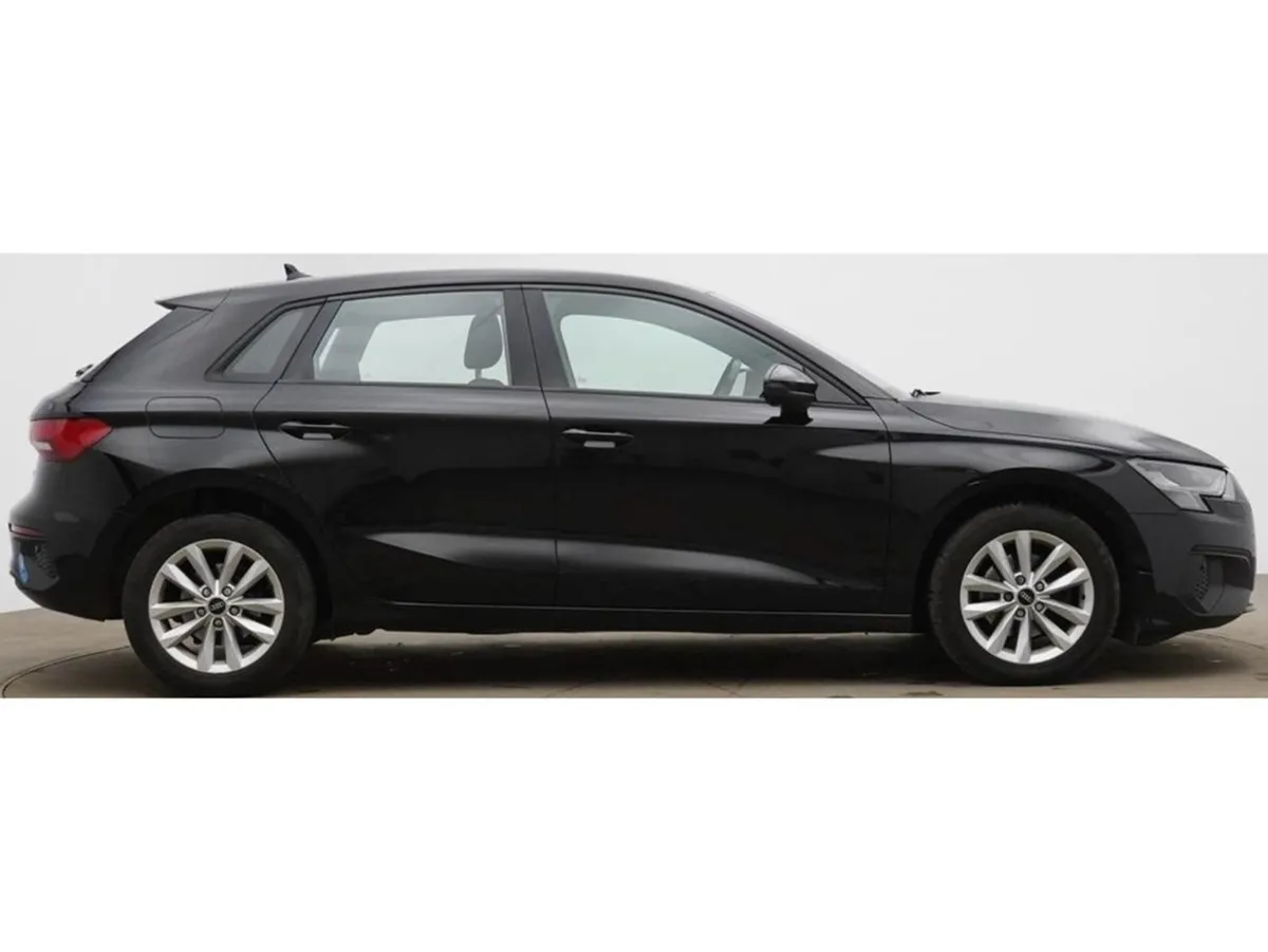 Audi A3 Technik 30 TDI S-A - Image 2