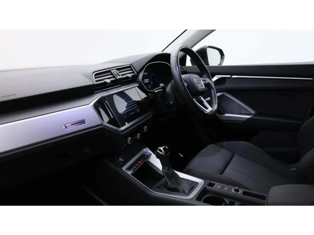Audi Q3 Sport 35 TDI S-A - Image 3