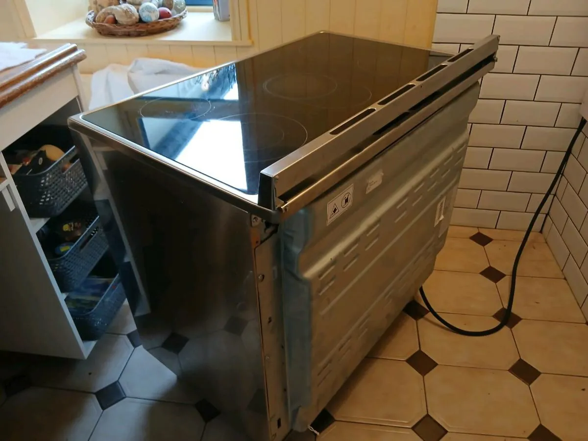 Smeg Electric cooker - Image 2
