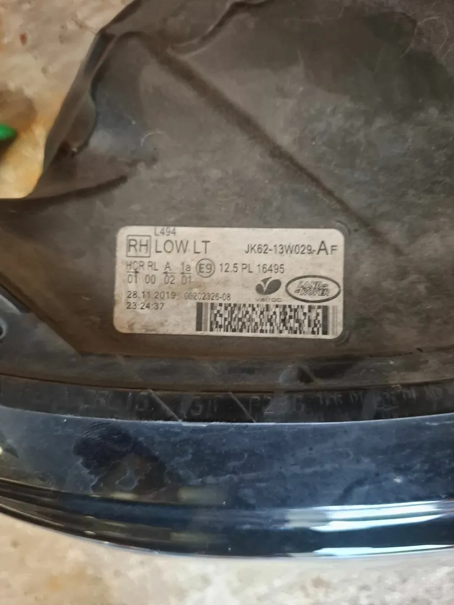 Range rover headlight - Image 1