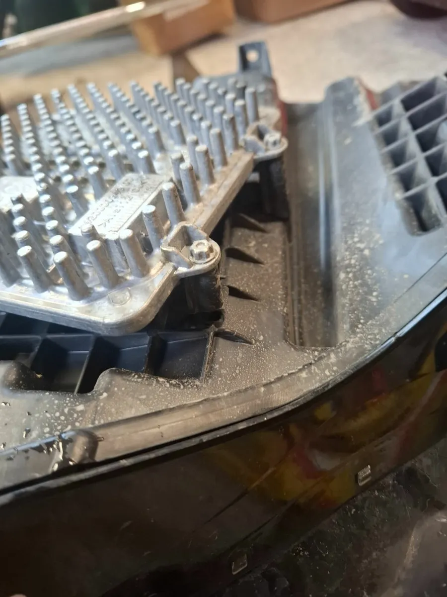 Range rover headlight - Image 3