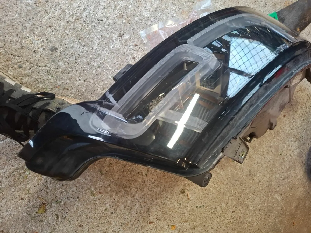 Range rover headlight - Image 4
