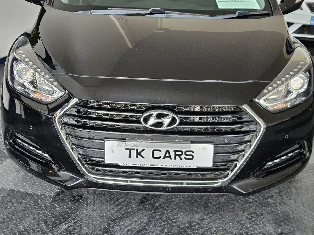 18 HYUNDAI I40 SE NAV EDITION 141 BHP - Image 3
