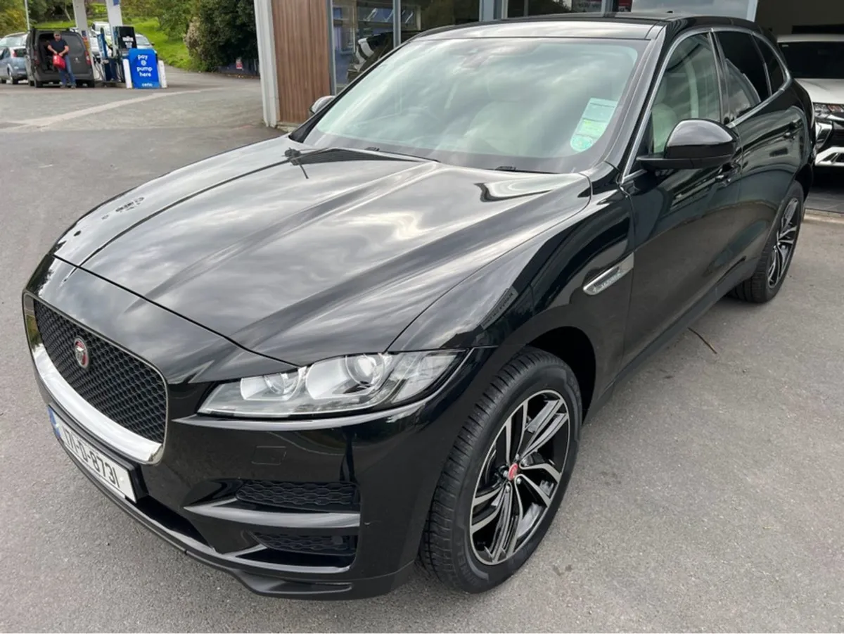 Jaguar F- PACE 2.0 D AWD Prestige Auto 2 Year Eng - Image 4