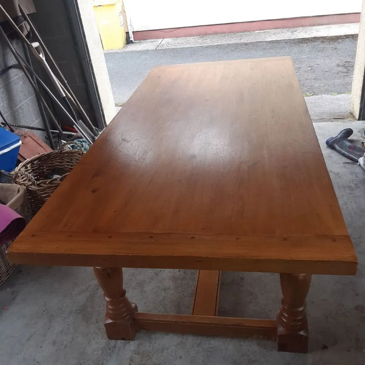 Kitchen table and 6 chairs - Image 2