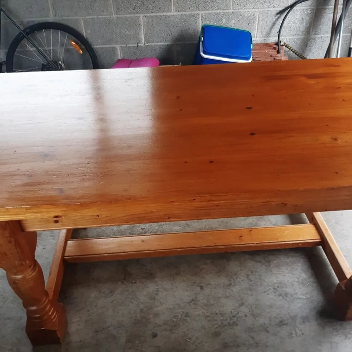 Kitchen table and 6 chairs - Image 3