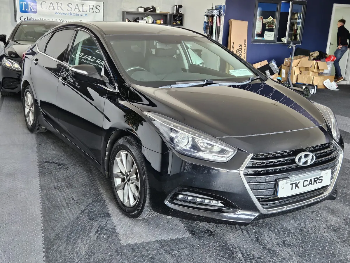 18 HYUNDAI I40 SE NAV EDITION 141 BHP - Image 2