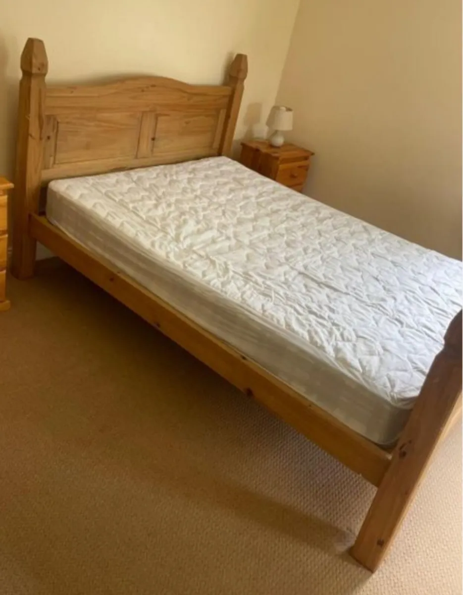 Mexican pine double bed