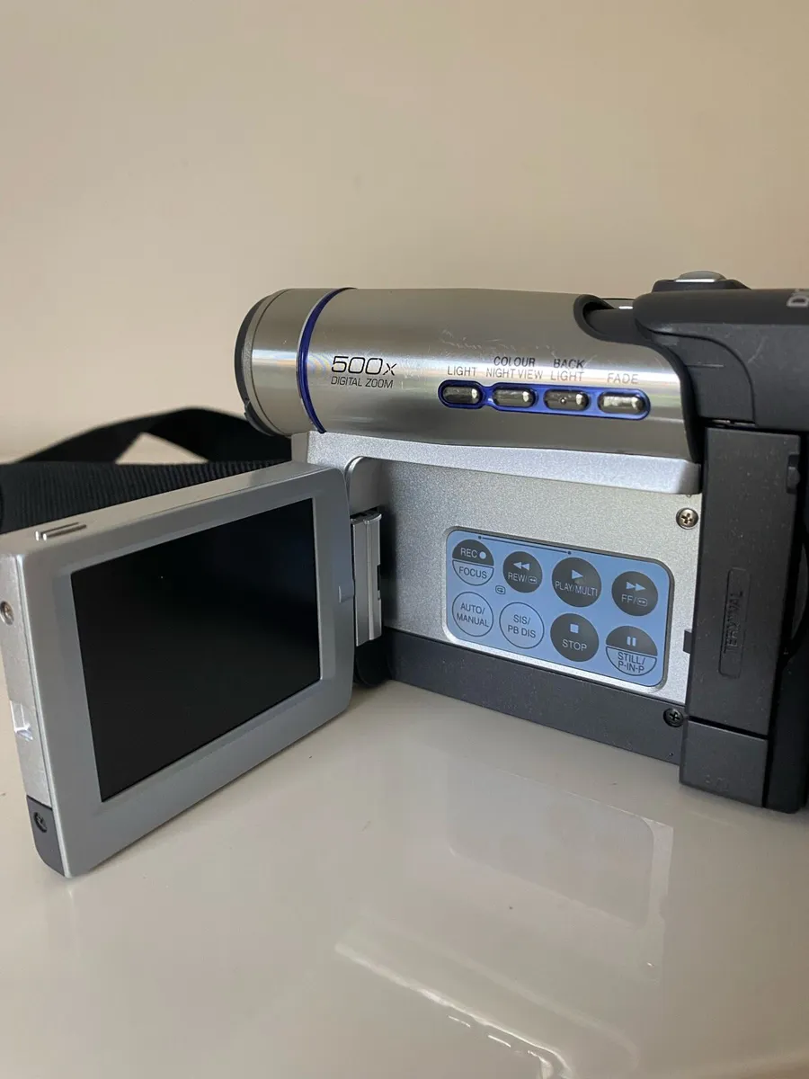 Panasonic Mini DV pal camera - Image 2