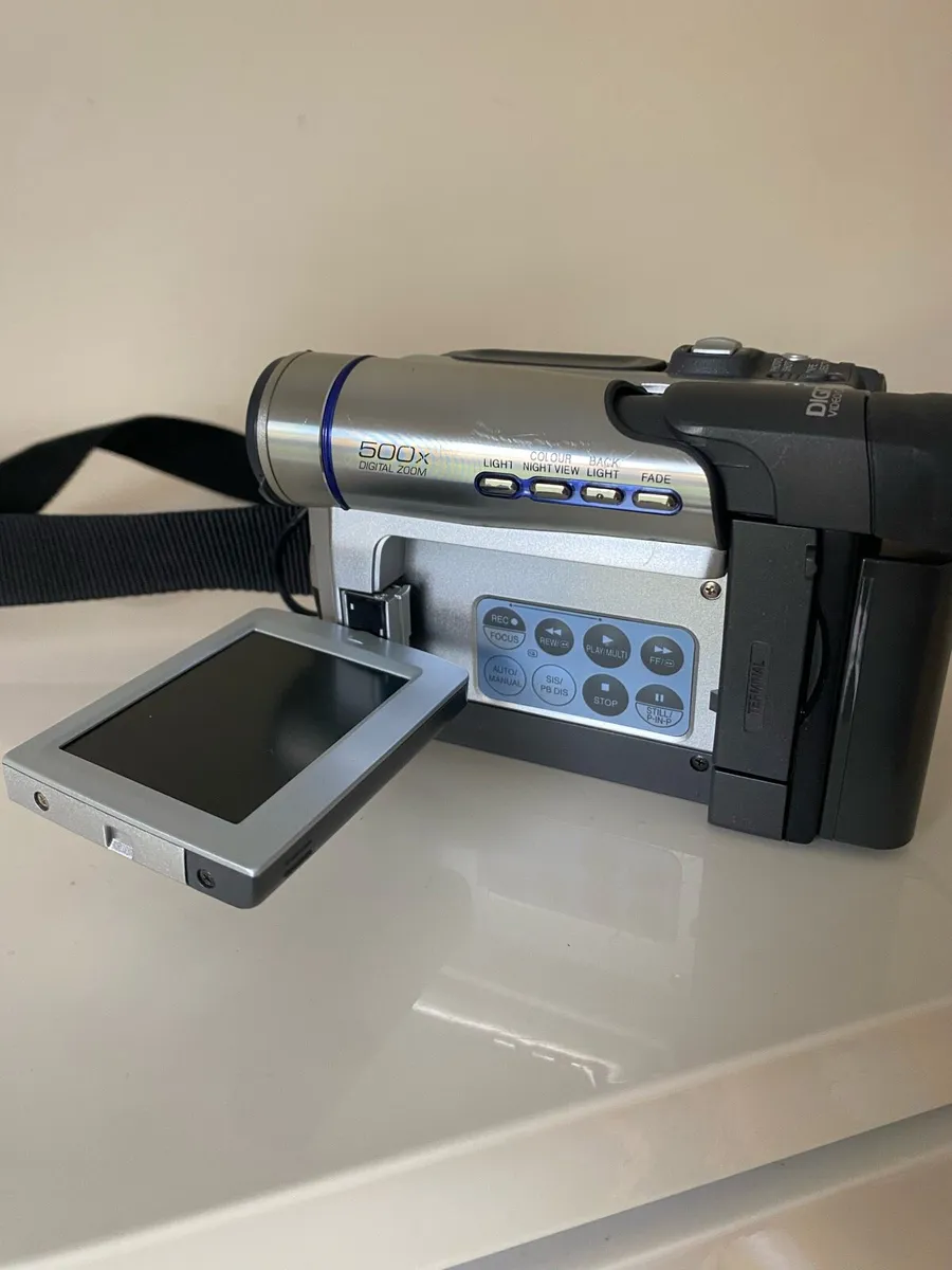 Panasonic Mini DV pal camera - Image 3