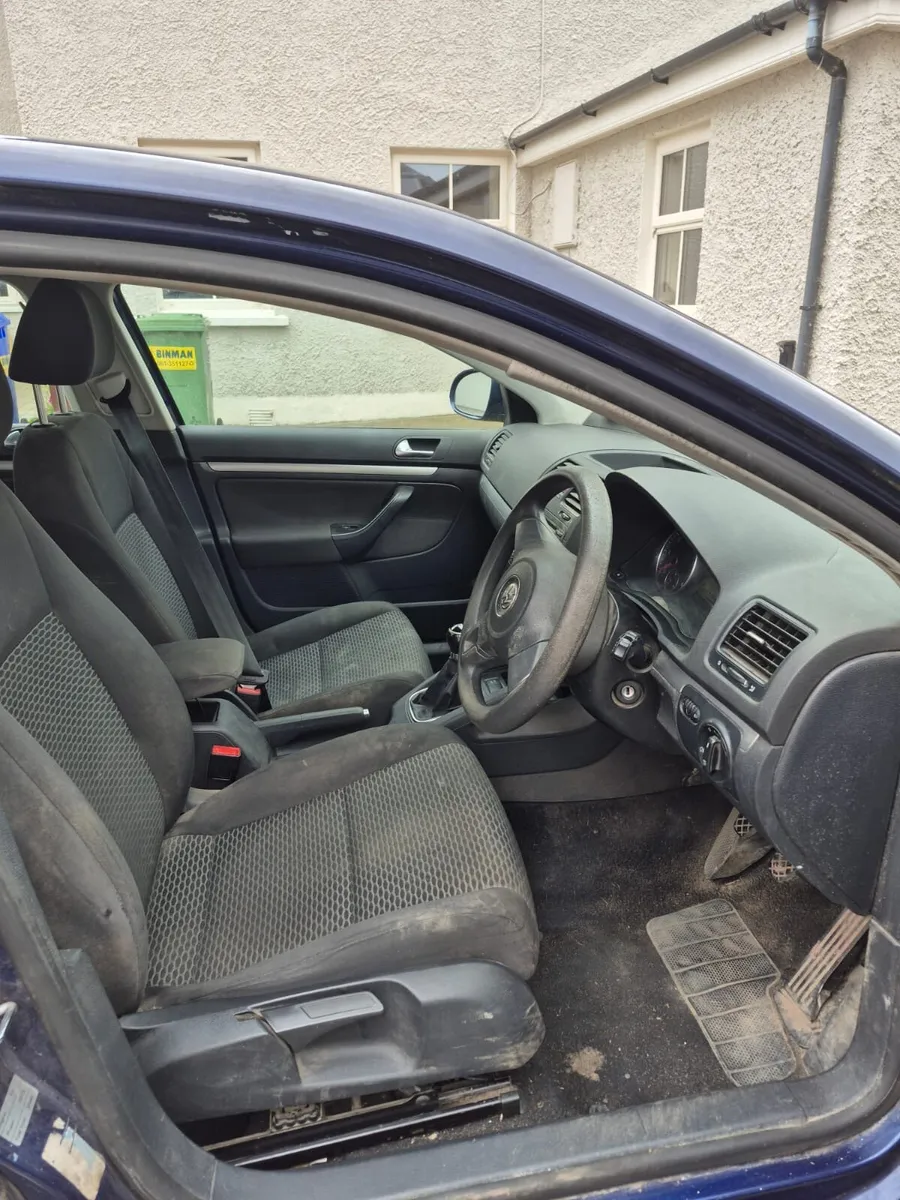 09 blue Jetta - Image 1