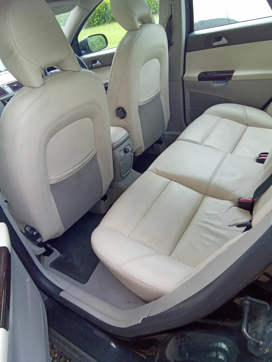 Volvo S40 2007 D5 2.4 - Image 2