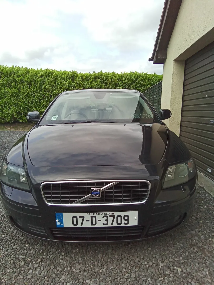 Volvo S40 2007 D5 2.4 - Image 1