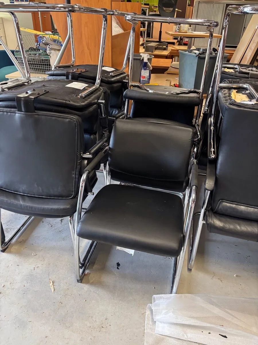 Leather meeting room chairs - Image 1