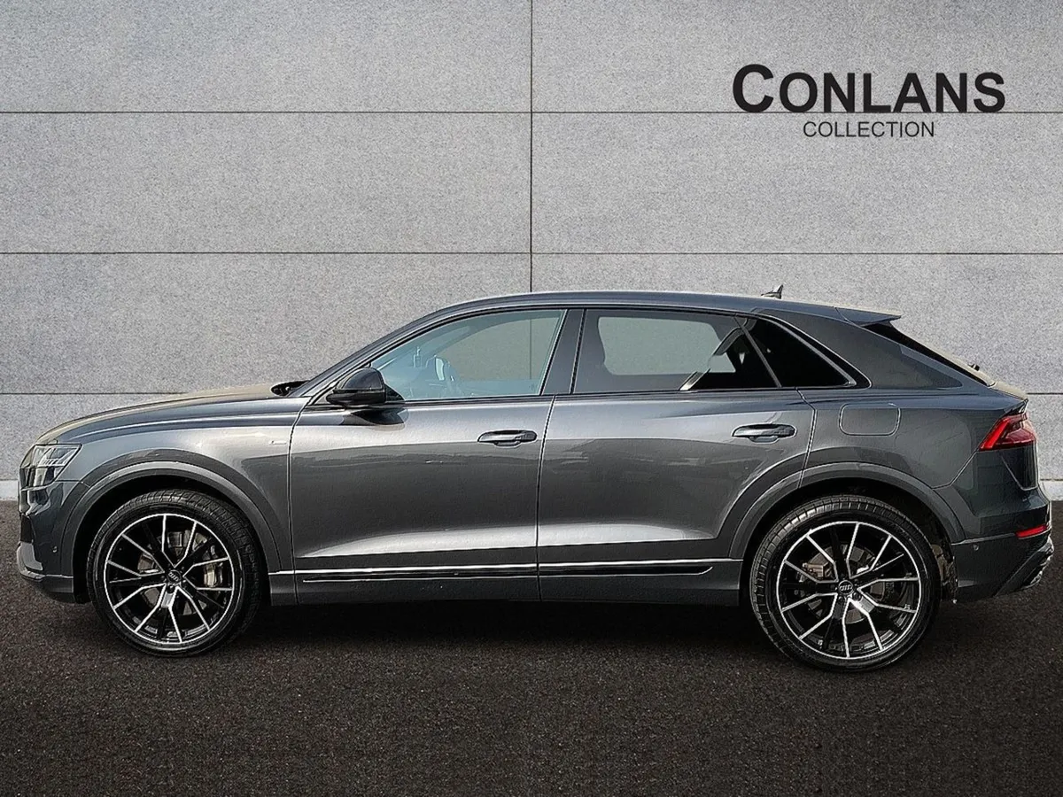 Audi Q8 3.0tfsi e 55 S Line - Image 3