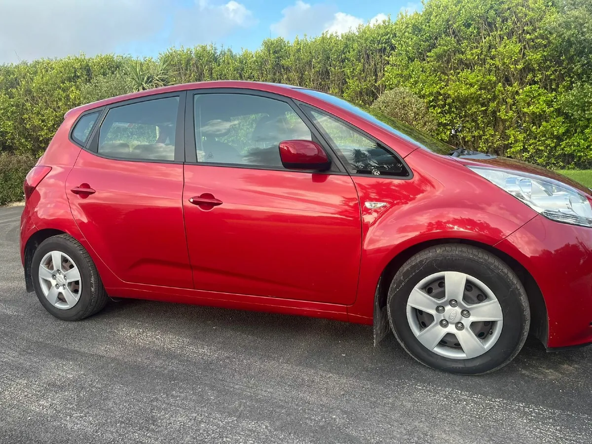 Spotless Kia Venga 2019 - Image 2