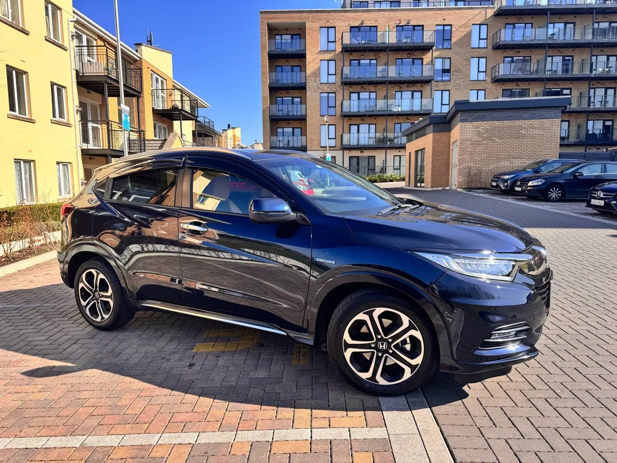 Honda Vezel Hybrid 2020 | High Spec | NCT 01/2027 - Image 1