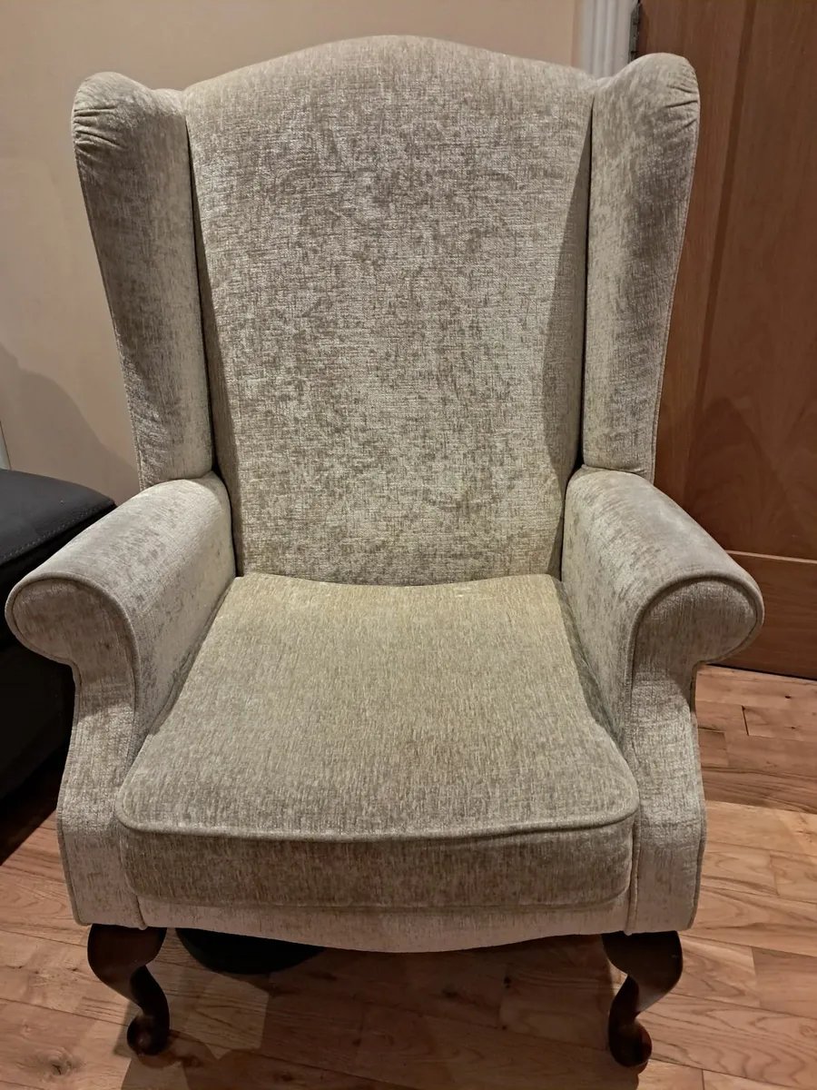 Armchair - Image 2