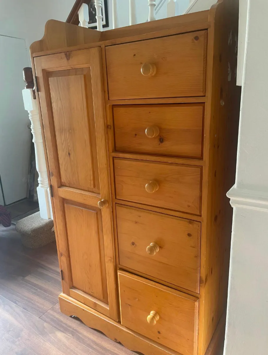 Wardrobe - Image 2