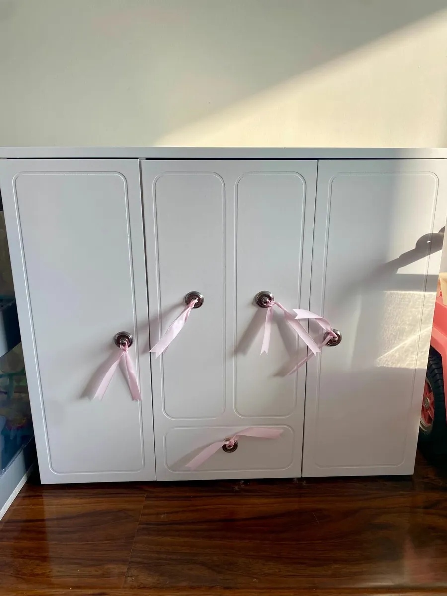 Our Generation Bunkbeds and Wardrobe - Image 3