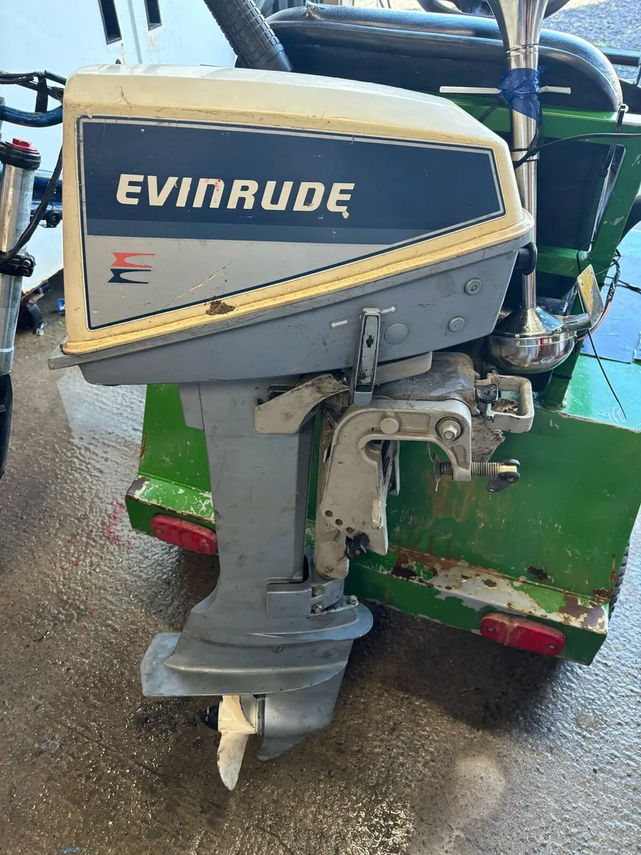 8hp evinrude outboard engine - Image 1