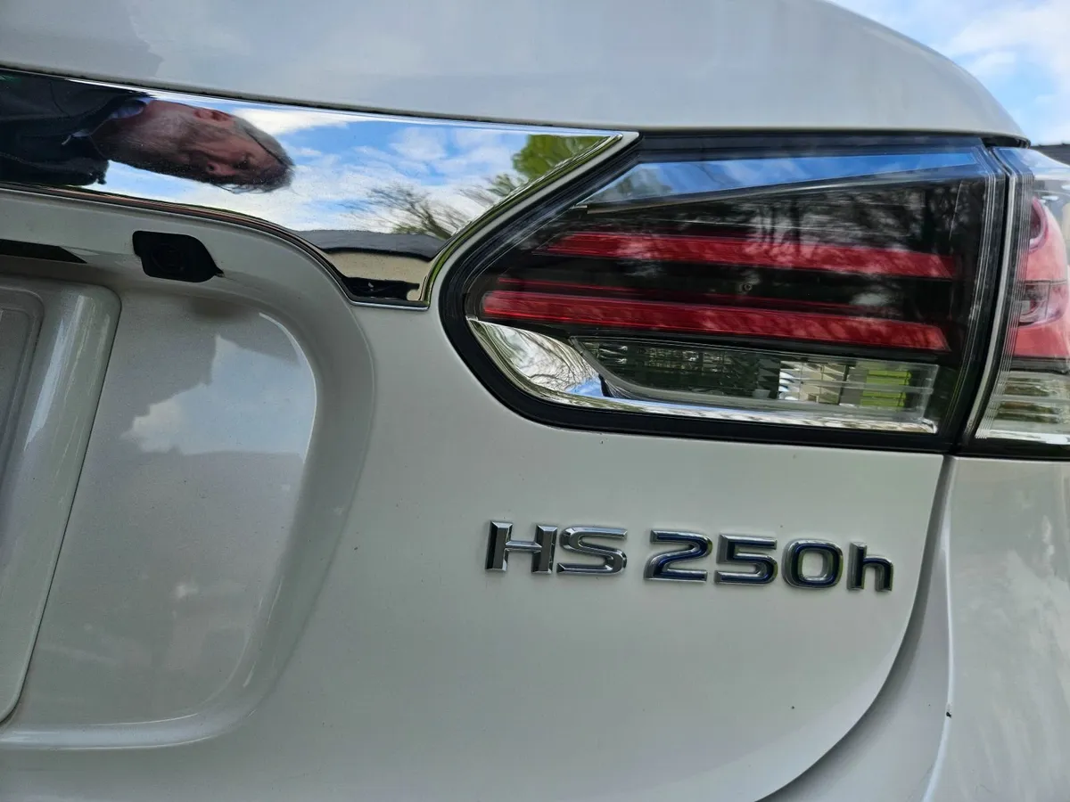 Car - Image 3