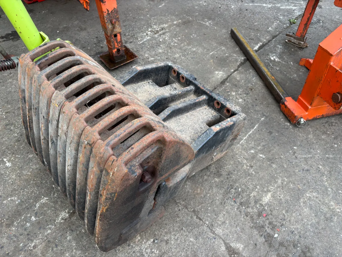 case weights & Carrier - Image 1