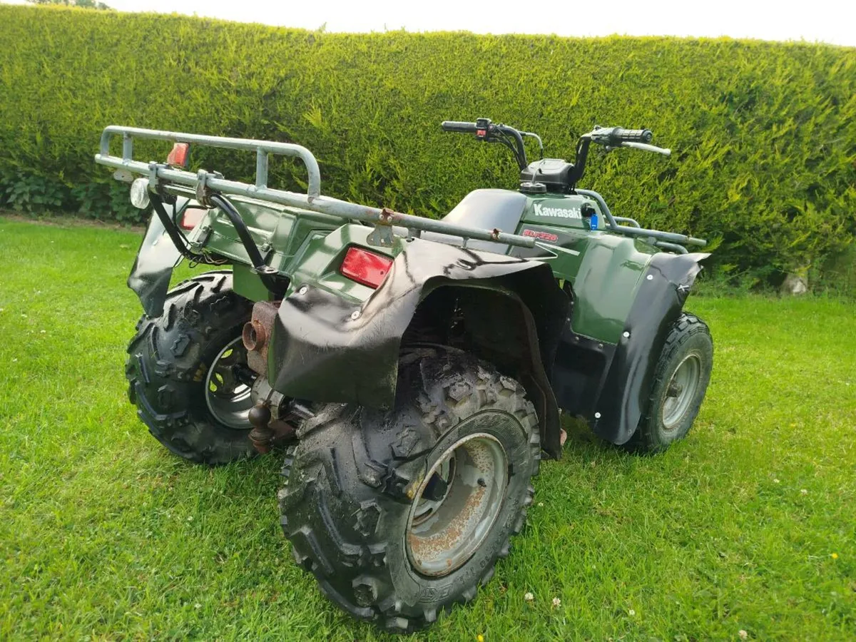Kawasaki KLF 220 - Image 4