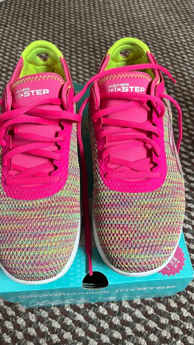 Skechers Size 6 like new - Image 4