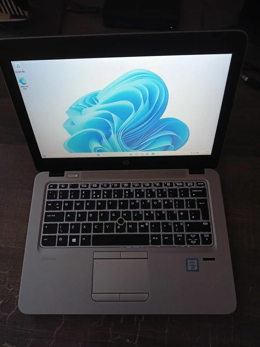 HP EliteBook 820 Laptop i5-6300U 12.5" Win 11 Pro - Image 2