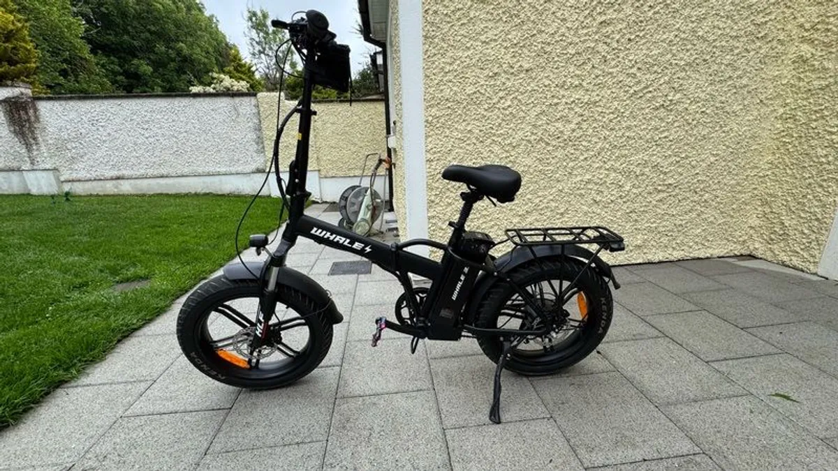 The Whale 3.0 folding e-bike w/metal rack (Only 250km on Odometer) - Image 2