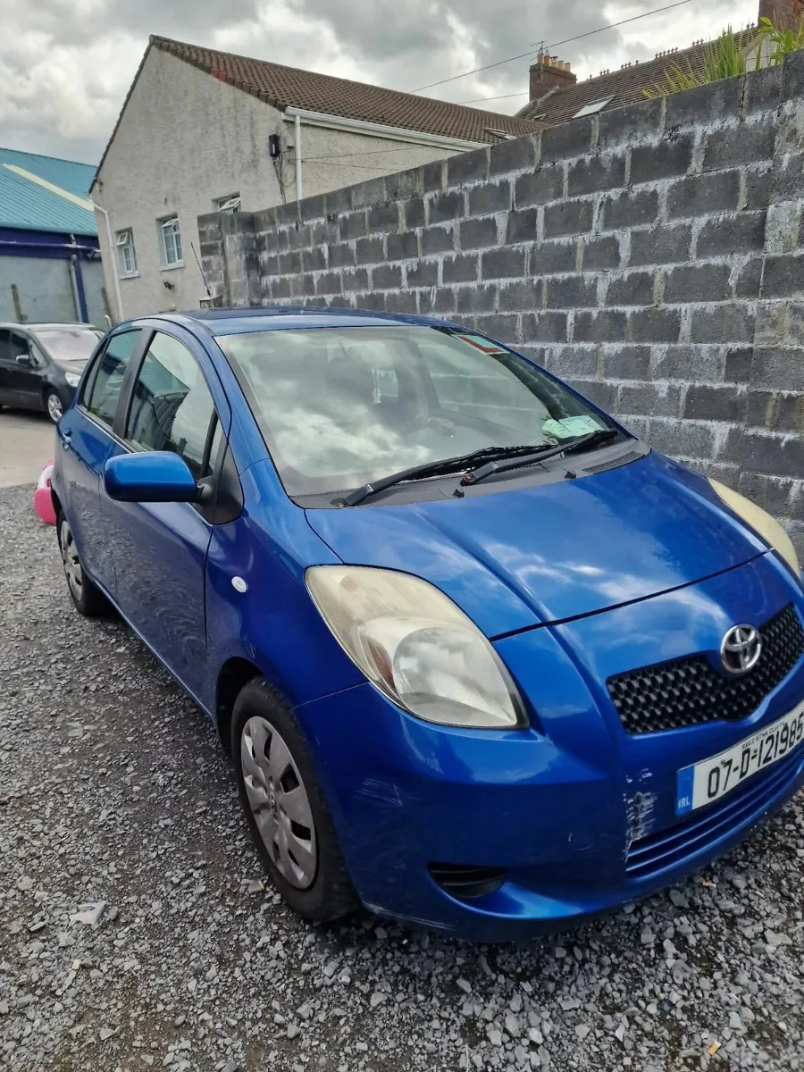 Toyota Yaris 2007 - Image 2