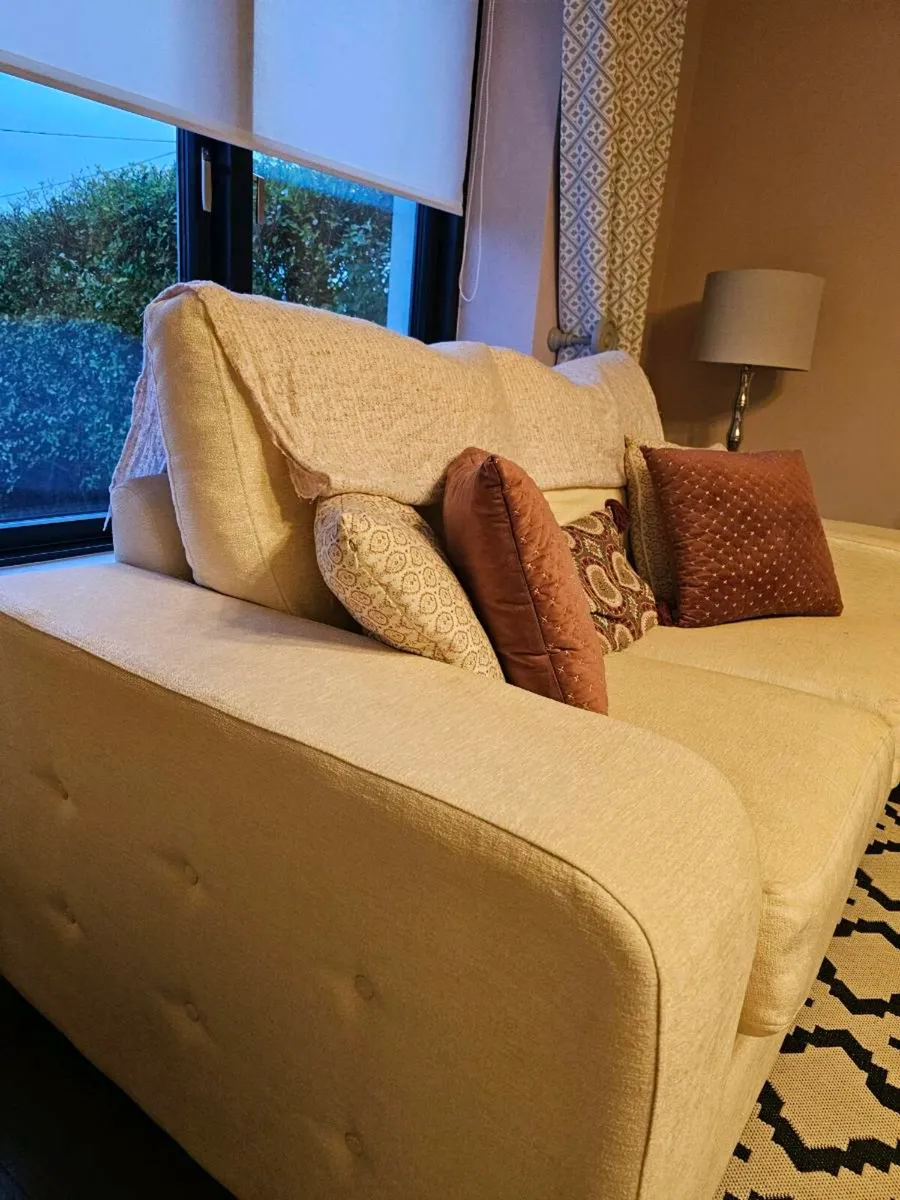 4 seater and 2 seater couch - Image 3