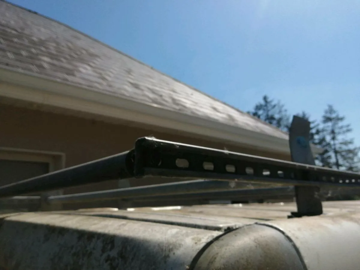 Nissan/Renault Roofrack - Image 1