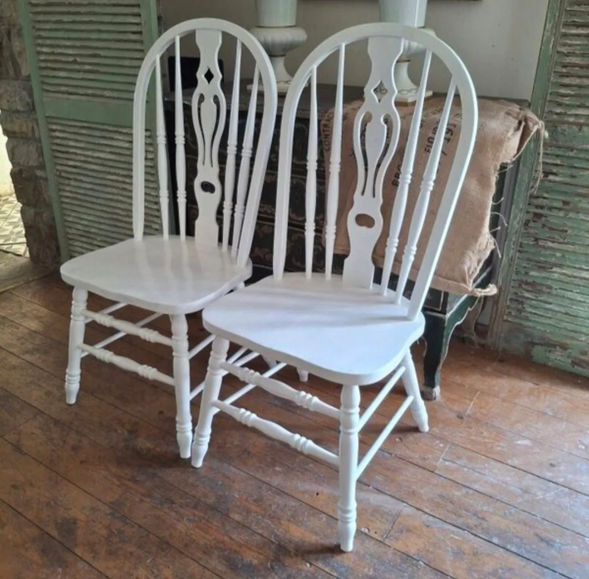 Wheelback Farmhouse Chairs - Image 3