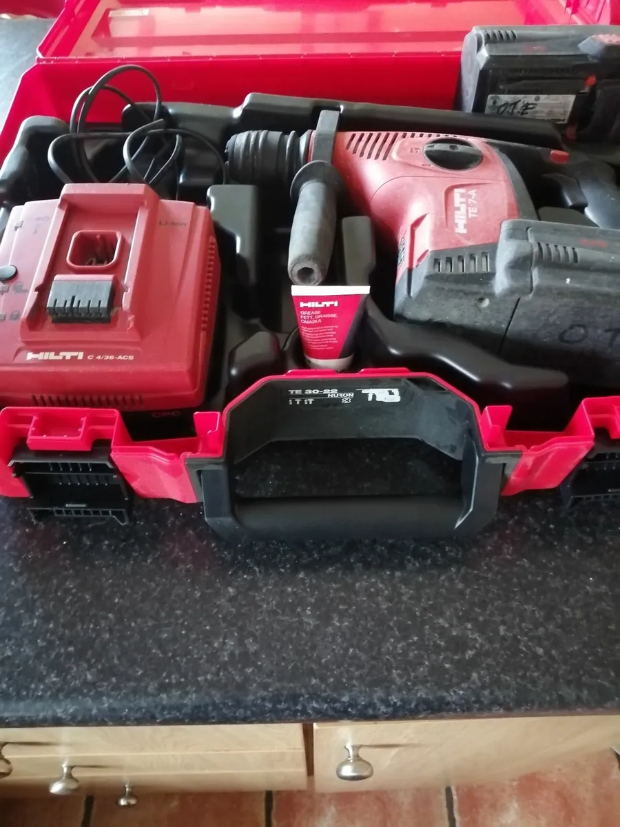 Hilti te7 sds drill/kango - Image 1