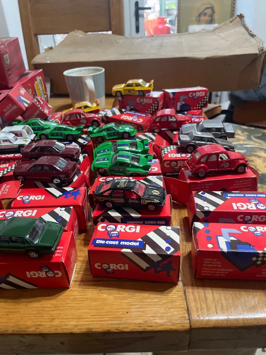 Corgi die cast cars / matchbox cars - Image 1