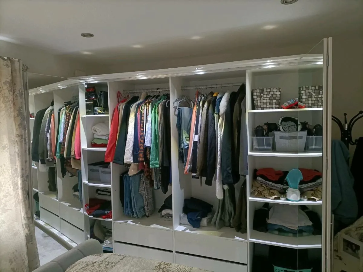 Wardrobe - Image 2