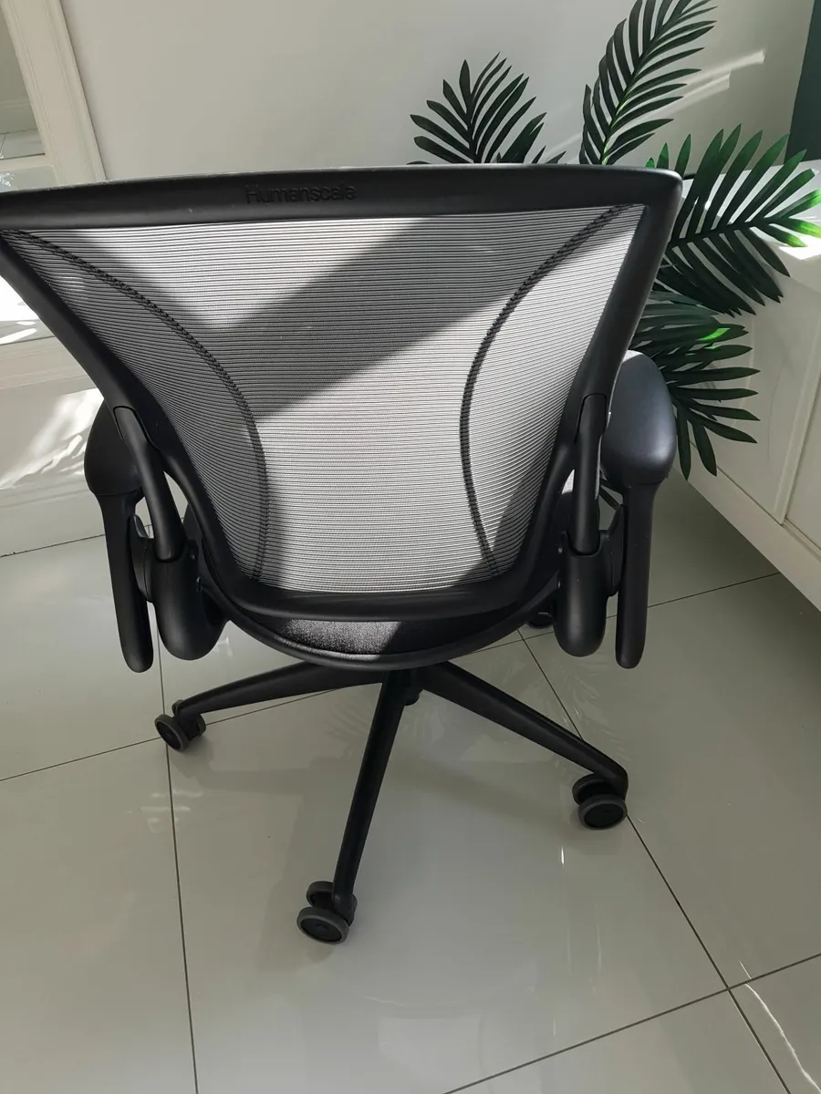 Ergonomic Office Chair - Image 4
