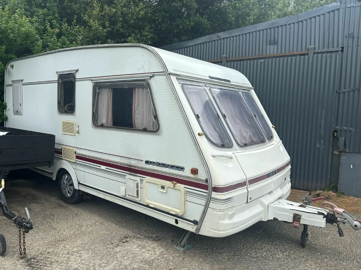 Good Carvan for sale - Image 1