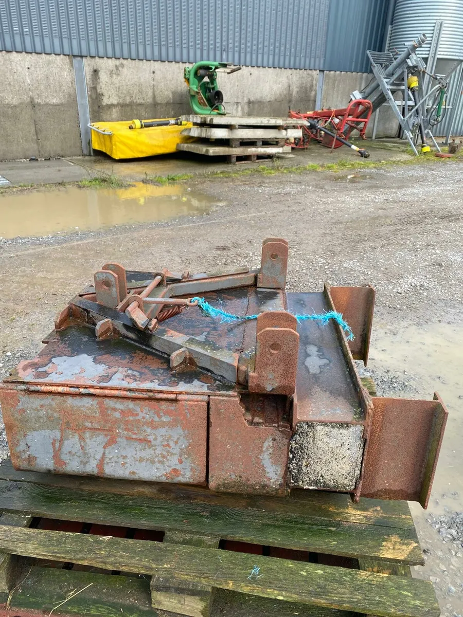 Tractor weight - Image 2