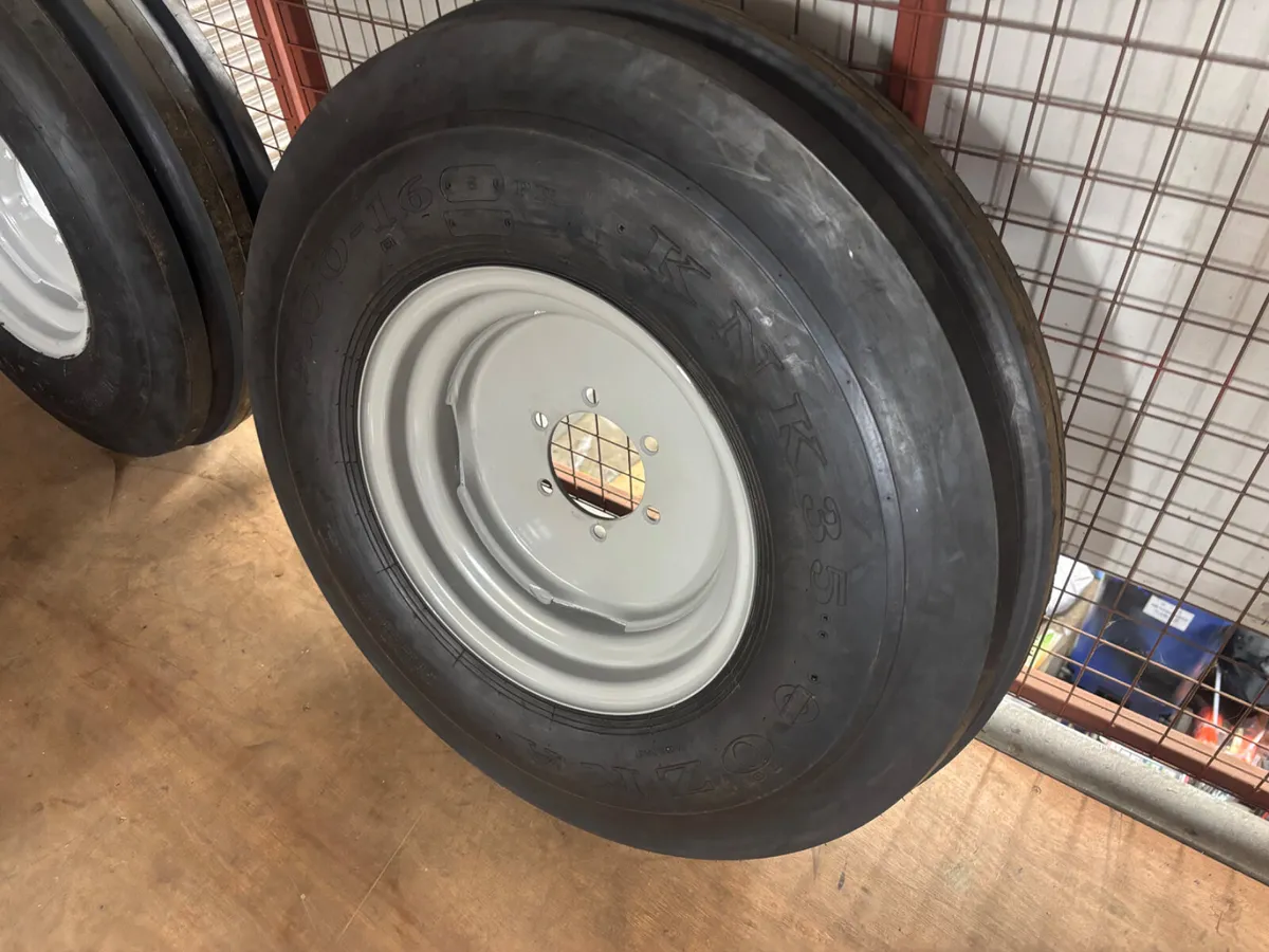 New 900 x16 wheels - Image 2