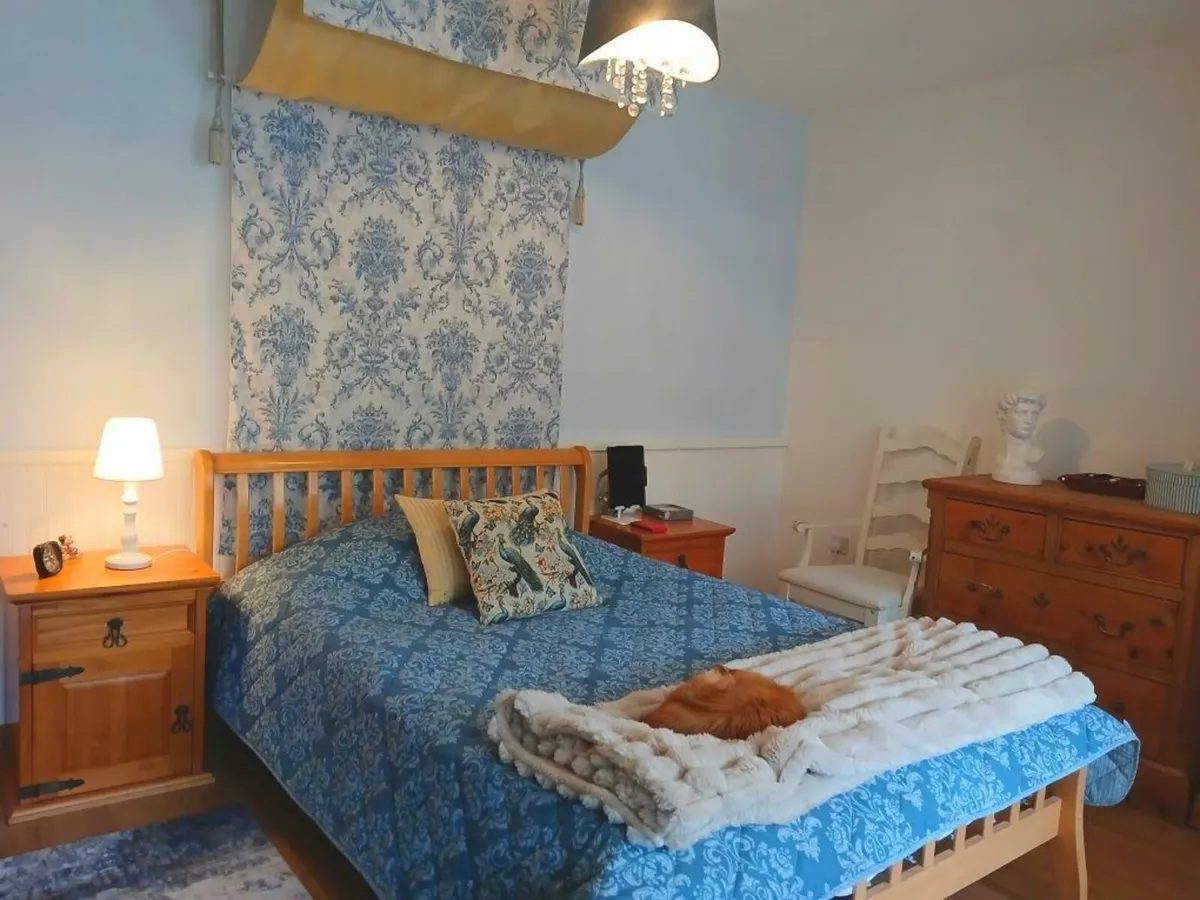 Charming family home in a sought-after location! - Image 4