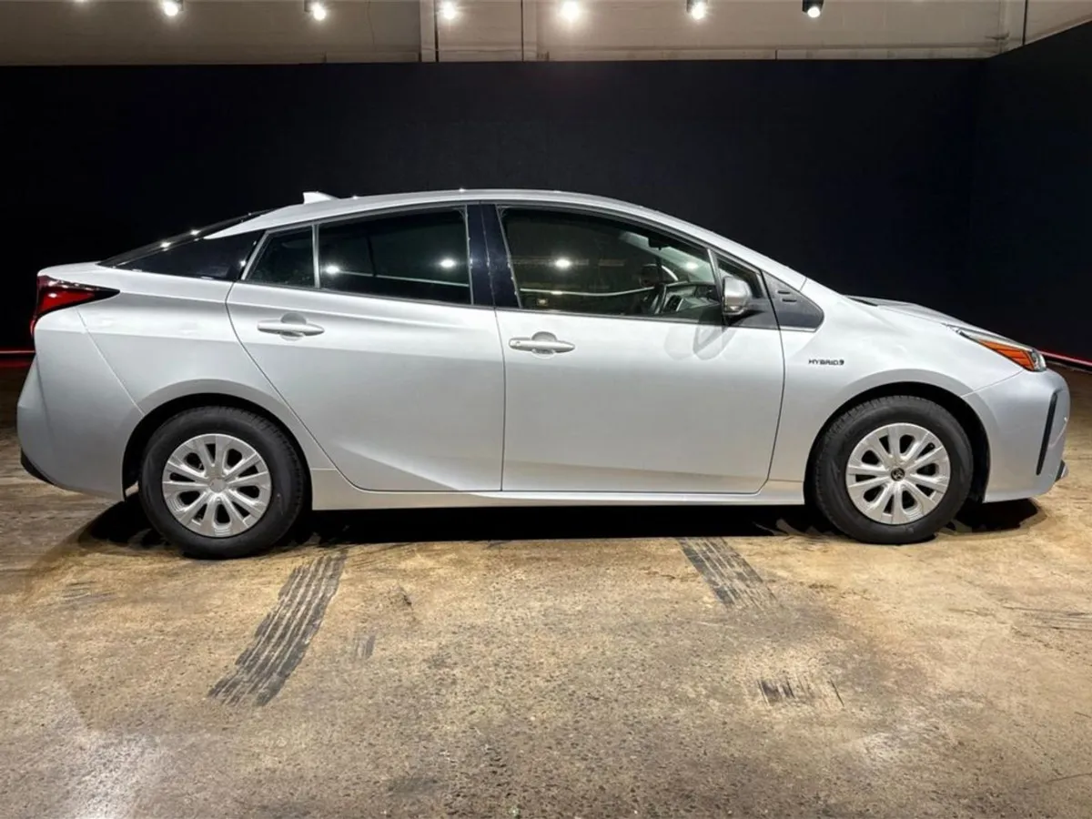 Toyota Prius 1.8 Hybrid Automatic - Cruise Contro - Image 4