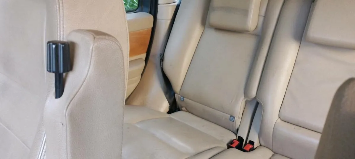 Range Rover sport Crew cab - Image 3